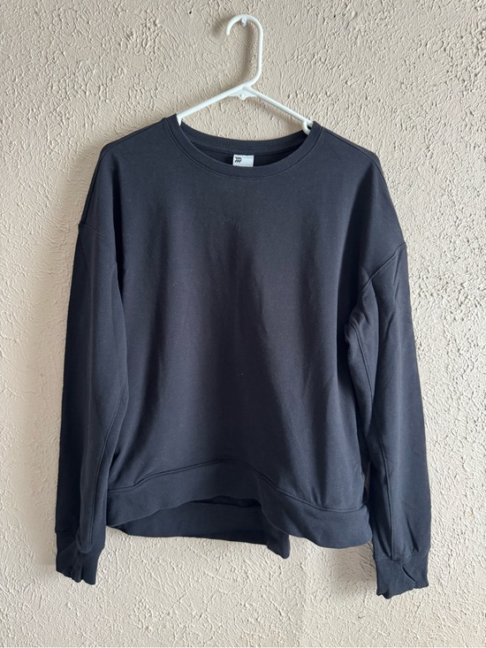 all in motion Tops - all in motion Black Crewneck Pullover Sweatshirt